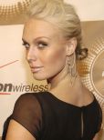 CariDee English