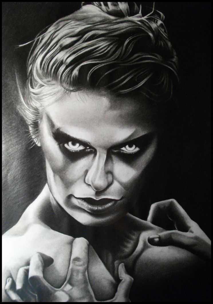 CariDee English