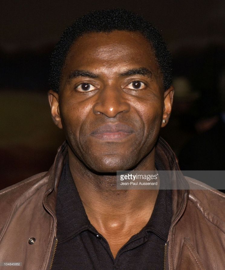 Carl Lumbly