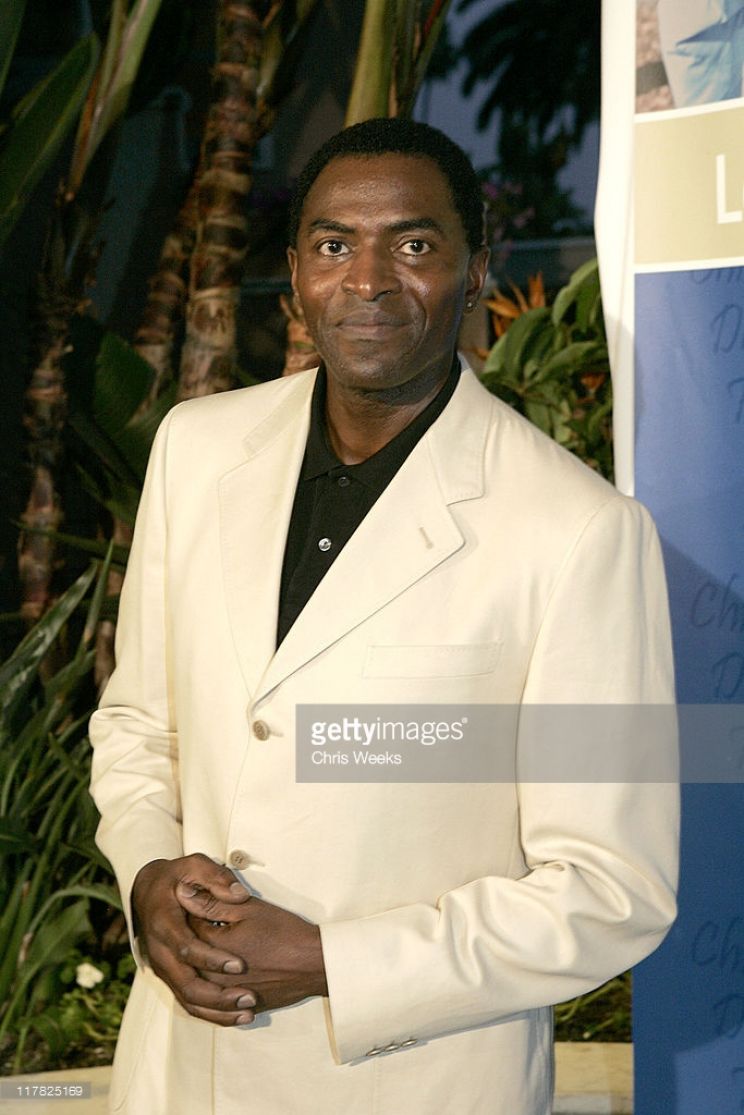 Carl Lumbly