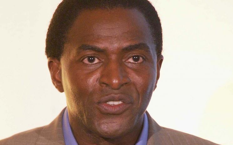 Carl Lumbly