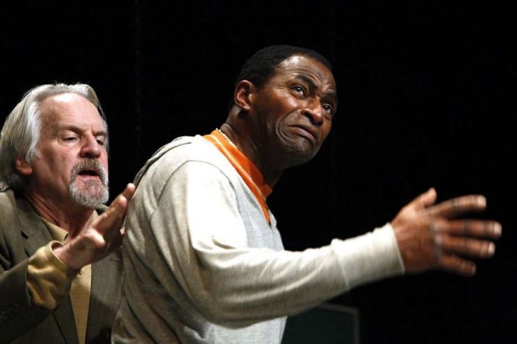 Carl Lumbly