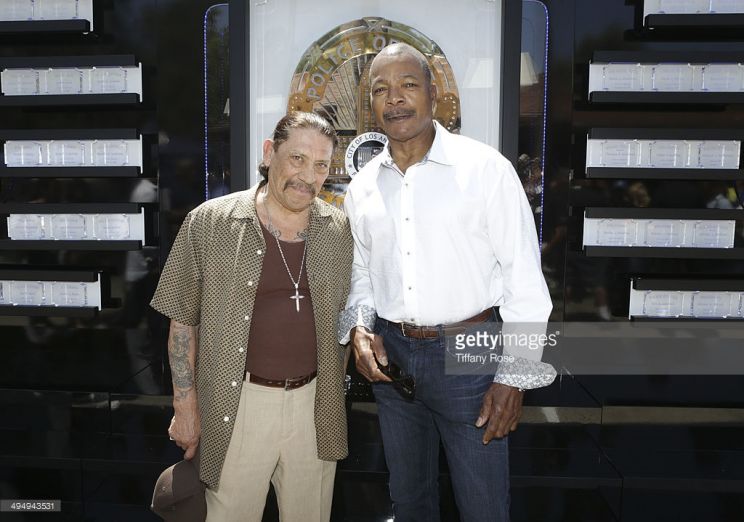 Carl Weathers