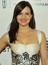 Carla Gugino photo