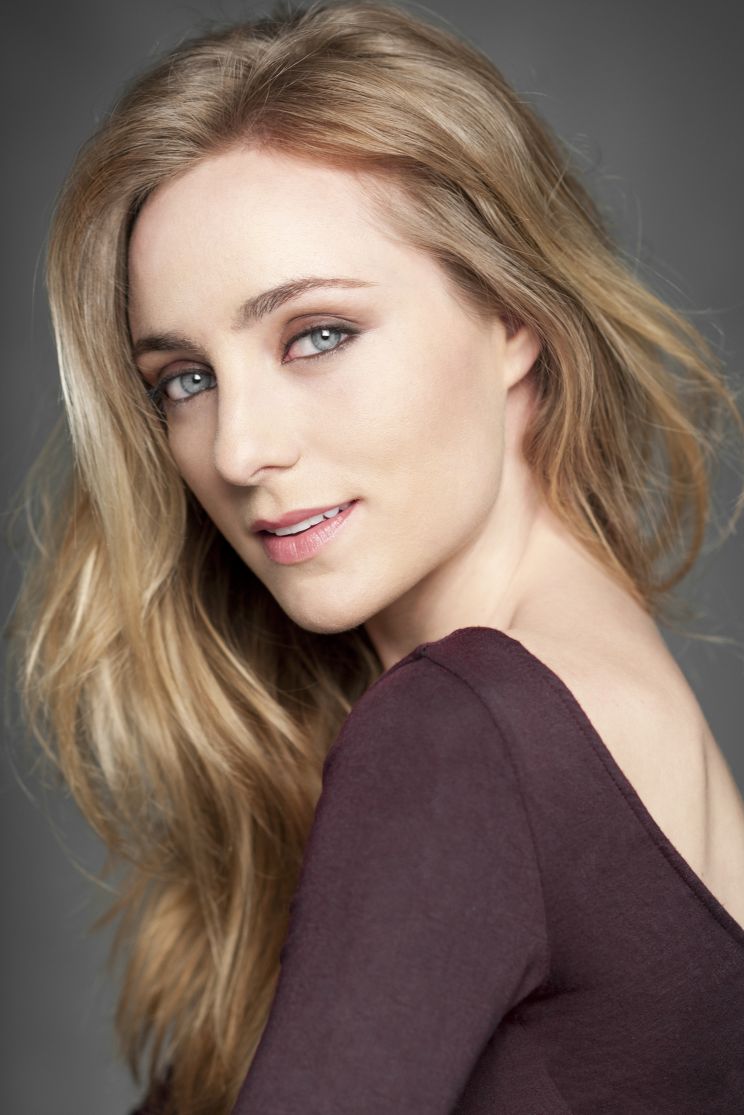 Carla Hool