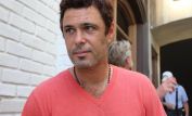 Carlos Bernard