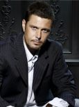 Carlos Bernard