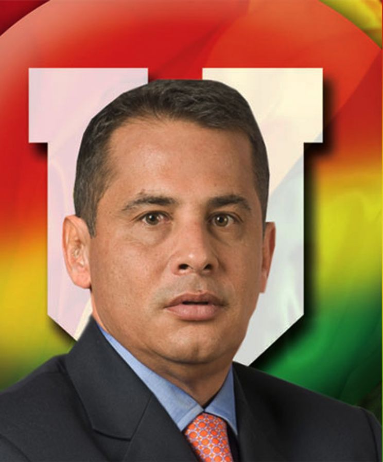Carlos Ferro