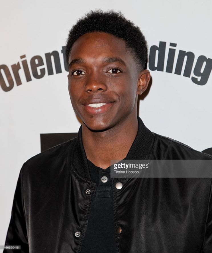 Carlos Knight