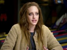 Carly Chaikin