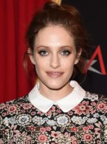 Carly Chaikin photo