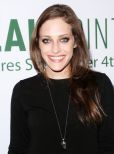 Carly Chaikin