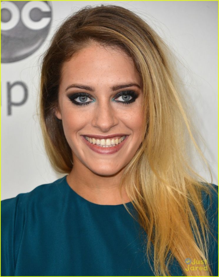 Carly Chaikin