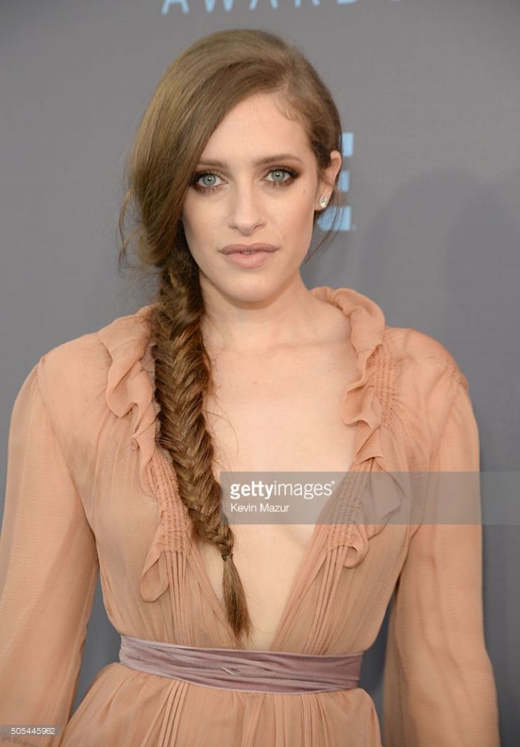 Carly Chaikin