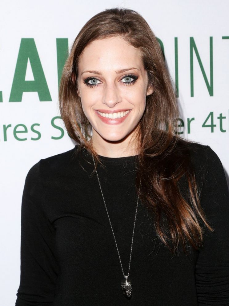 Carly Chaikin
