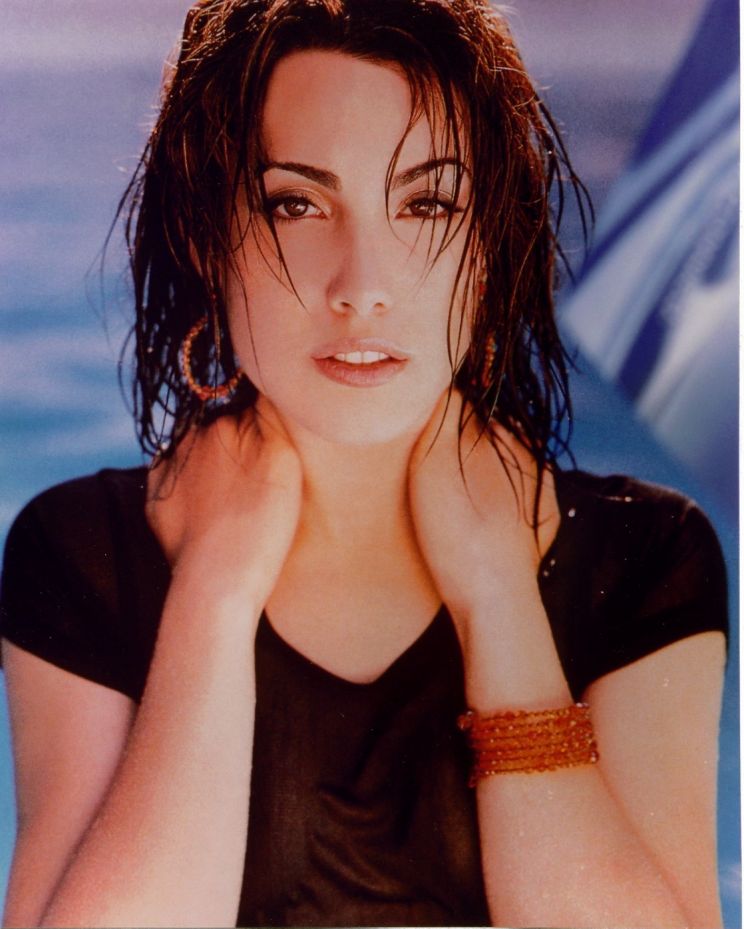 Carly Pope