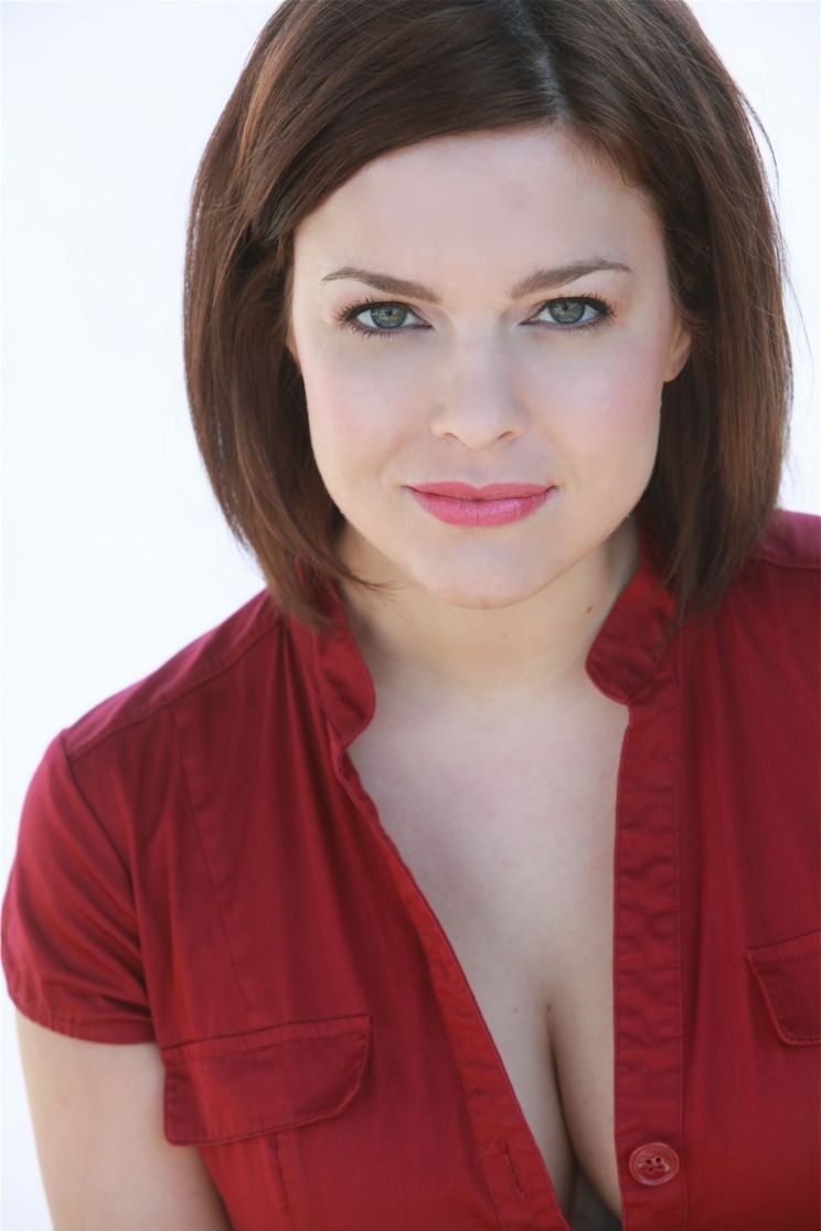Carly Reeves
