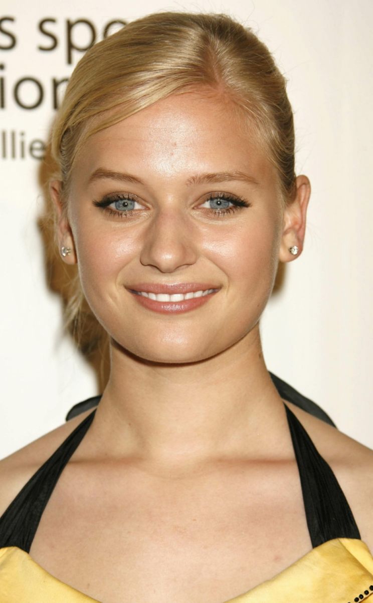 Carly Schroeder