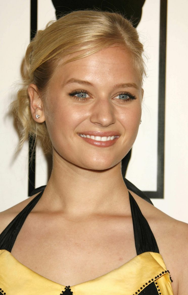 Carly Schroeder