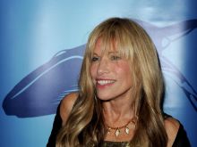 Carly Simon