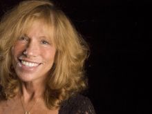 Carly Simon