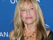 Carly Simon