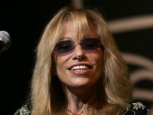 Carly Simon