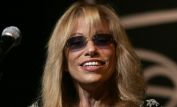 Carly Simon