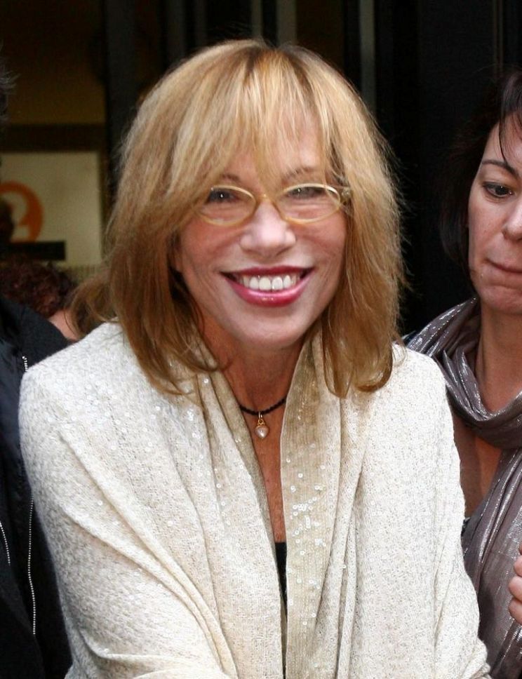 Carly Simon