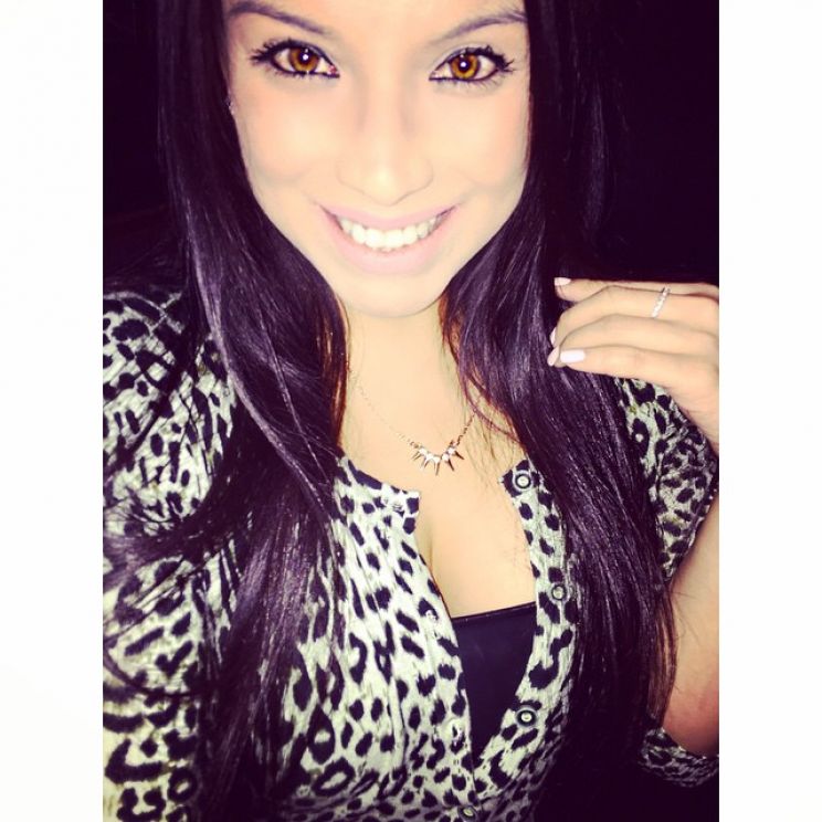 Carmela Zumbado