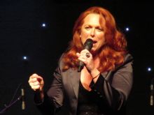 Carolee Carmello