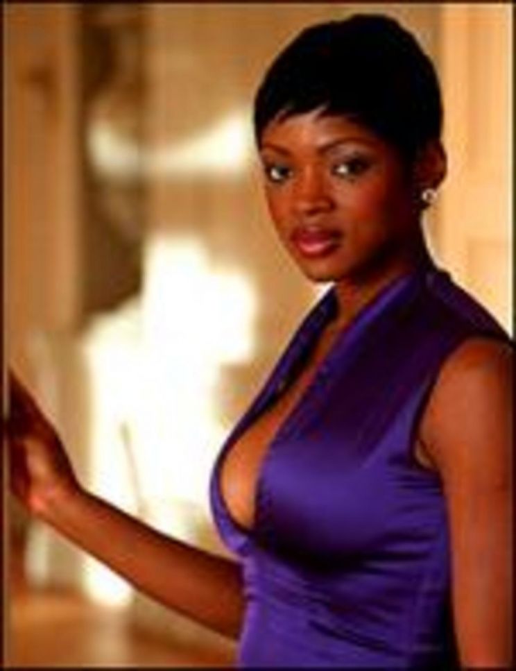 Caroline Chikezie