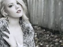 Caroline Ford photo