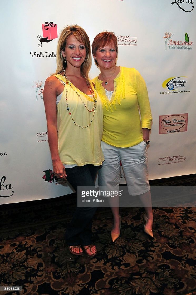 Caroline Manzo