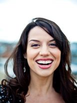 Caroline Morahan #1419807 picture (Portrait Medium)