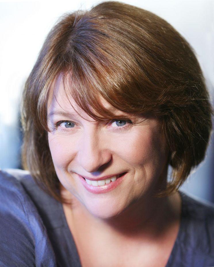 Caroline Quentin