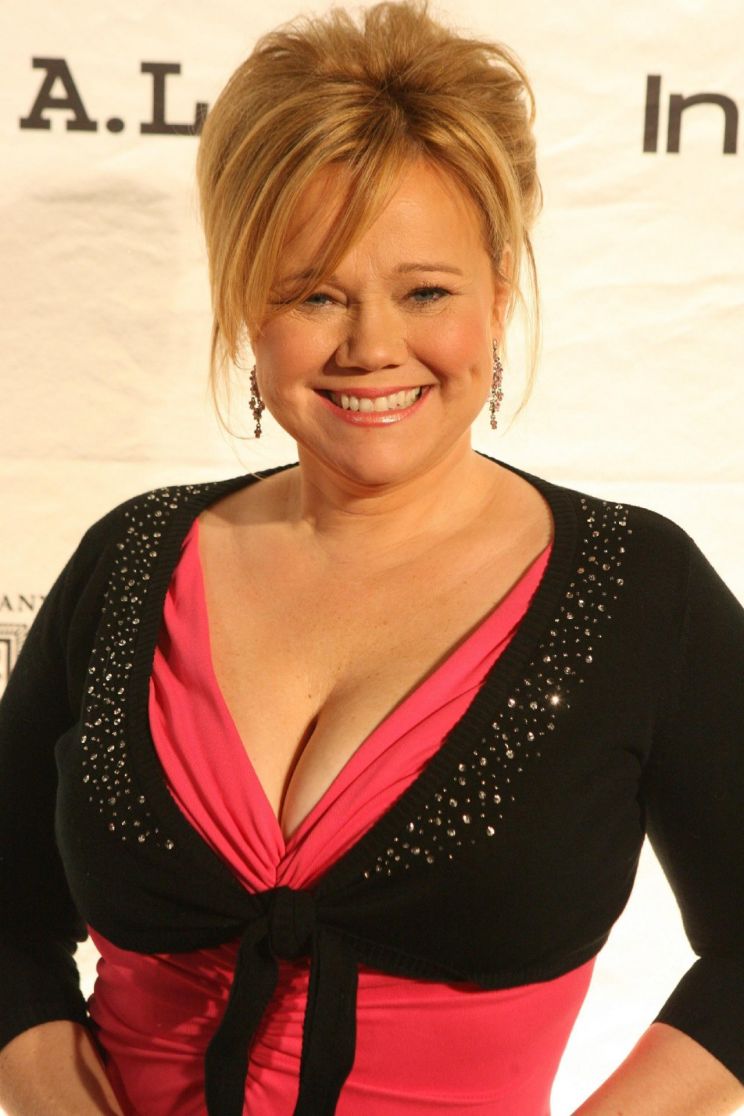 Caroline Rhea