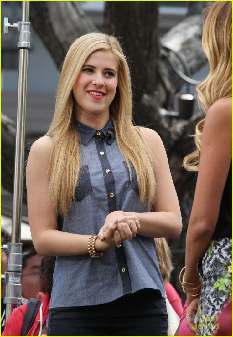 Caroline Sunshine