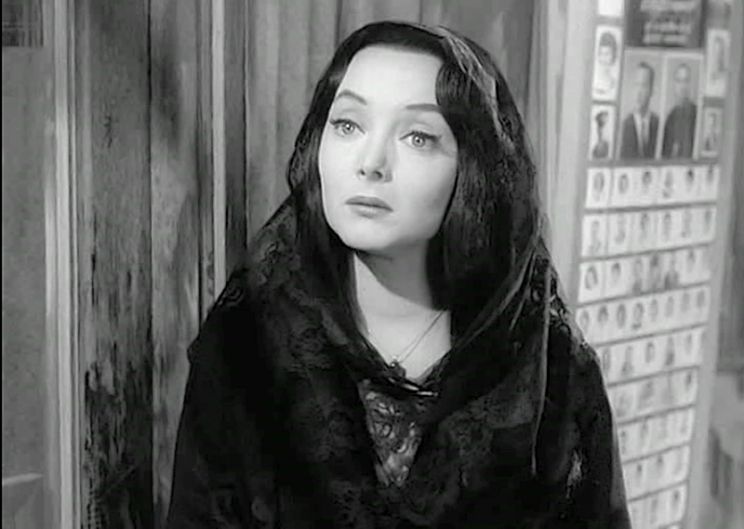 Carolyn Jones