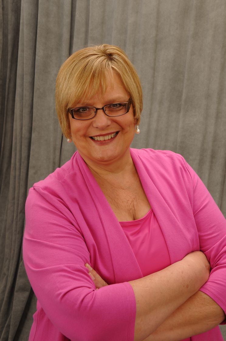 Carolyn Lawrence