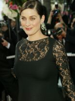 Carrie-Anne Moss photo