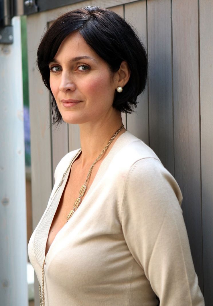 Carrie-Anne Moss