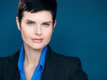 Carrie Genzel photo