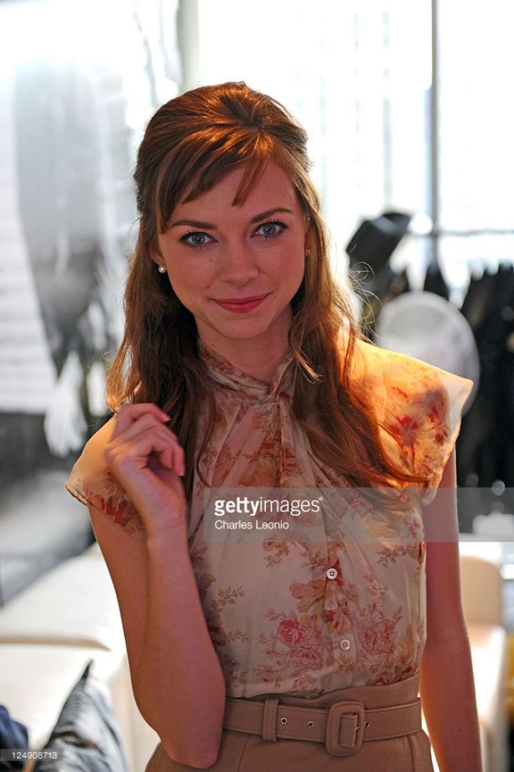 Carrie MacLemore