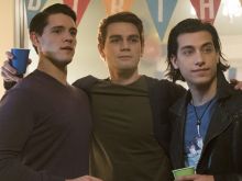 Casey Cott