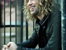 Casey James