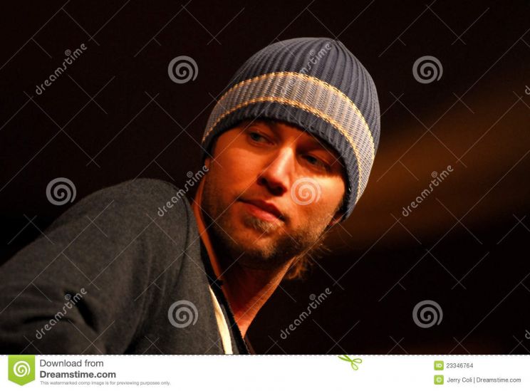 Casey James