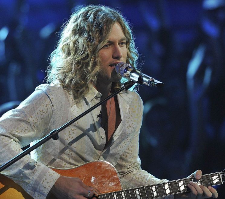 Casey James