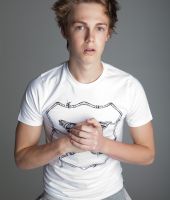 Caspar Lee
