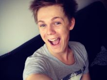 Caspar Lee